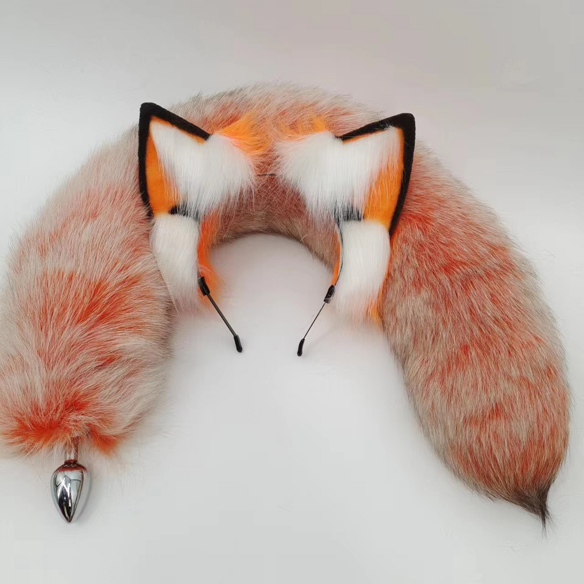 Orange gradient furry fox tail butt plug