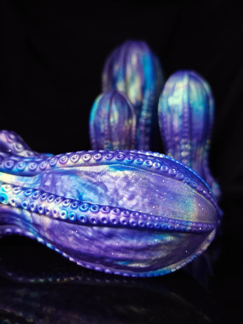 Blue alien tentacle huge butt plug